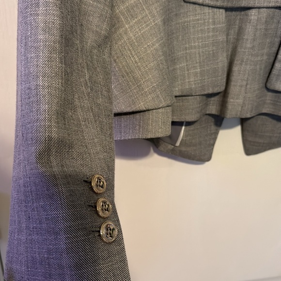 EUC GREY SUIT SET - Picture 6 of 15